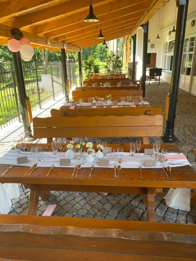 Penzion A Restaurace Belecky Mlyn Pteni Exterior foto